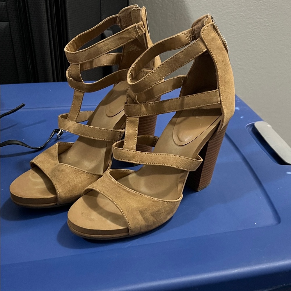 Elegant Tan Strappy Heels